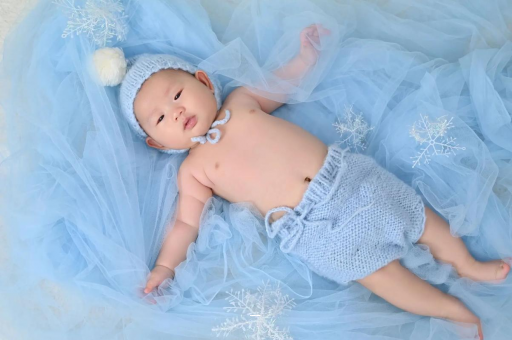 宣威未满月宝宝上火的症状